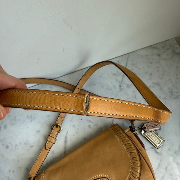 Coach Shoulder Bag Leather Saddle Tan Buckle Western Boho Crossbody - Picture 6 of 16